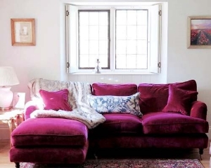 Alwinton RHF chaise in Portland Brilliant Velvet Fuchsia