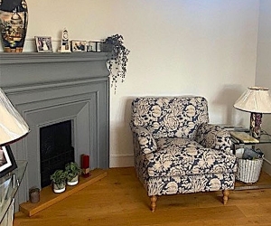 Alwinton Chair in V&A Flowering Kale Midnight Blue