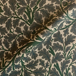 Spill Resistant V&A Oak Tree: Dark Green