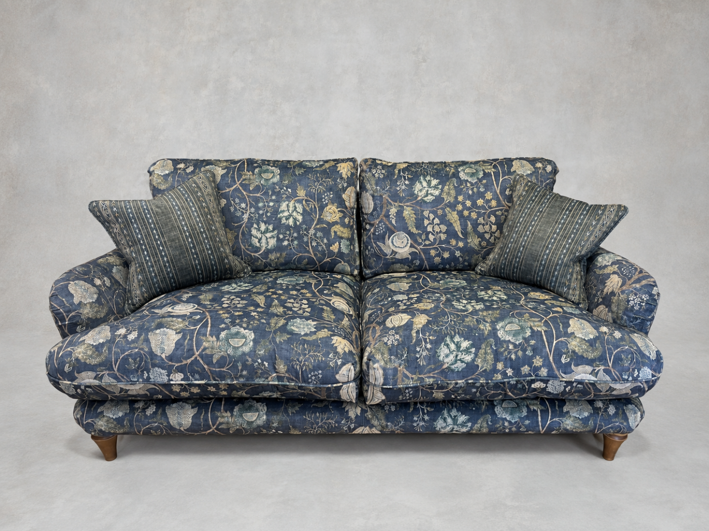 Outlet Hungerford: Pugin 3 Seater Sofa in V&A Threads of India Opulent Velvet Tree Of Life Ink